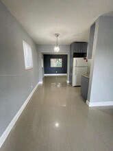 2720 NW 2nd St in Pompano Beach, FL - Building Photo - Building Photo