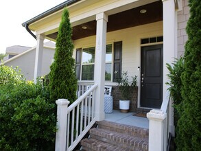 101 Inkwood Pl in Cary, NC - Building Photo - Building Photo