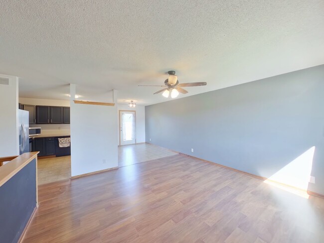 804 N Longview Ct in Valley Center, KS - Building Photo - Building Photo