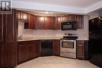 1915 Rosebank Rd in Pickering, ON - Building Photo - Building Photo