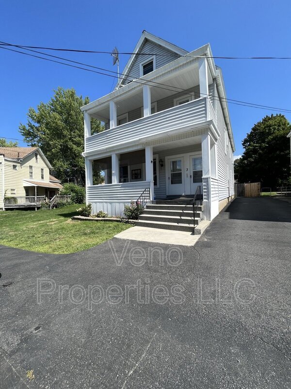 3 Lansing Ave in Troy, NY - Foto de edificio - Building Photo