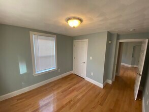 309 Highland Ave, Unit A in Somerville, MA - Building Photo - Building Photo