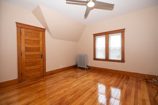 property at 9 W Oberlin St