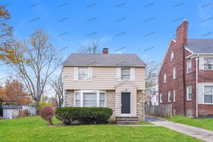 3531 Woodridge Rd in Cleveland Heights, OH - Building Photo