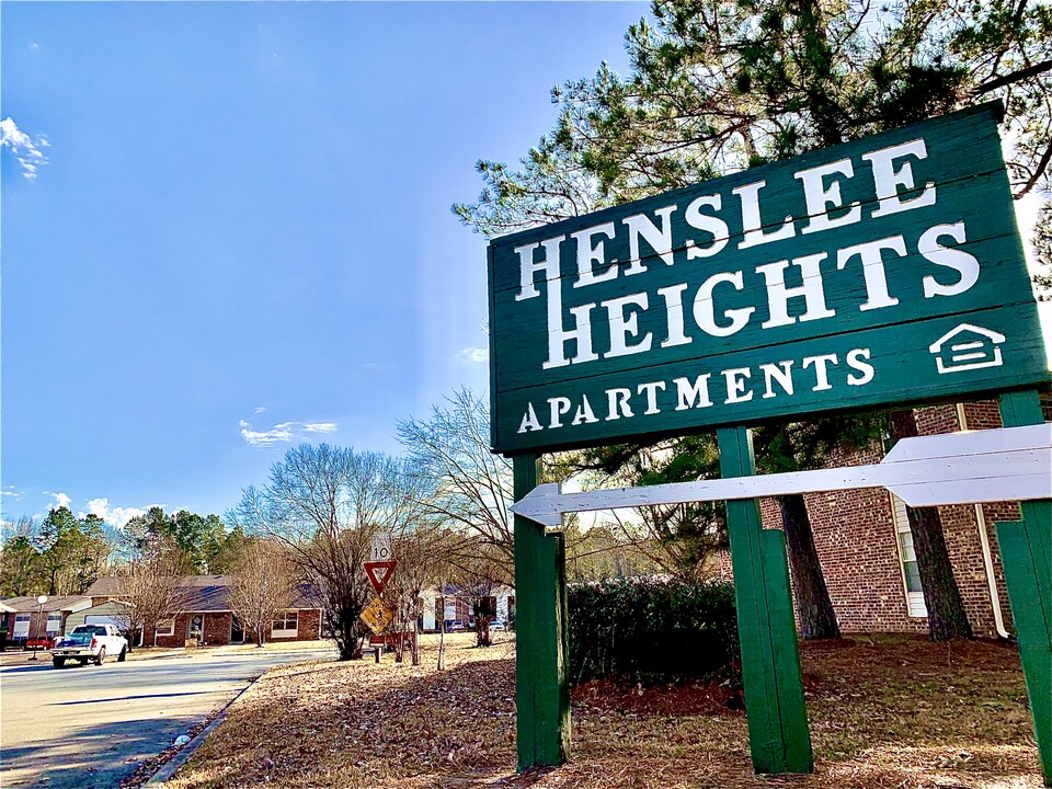 Henslee Heights Apartments Photo