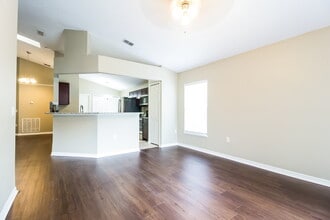 4202 Mendenwood Ln in Orlando, FL - Building Photo - Building Photo