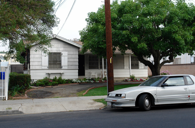 523 Venice Way in Inglewood, CA - Building Photo - Building Photo