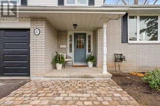 27 Keller Dr in Belleville, ON - Building Photo - Building Photo