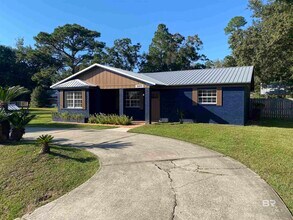 20095 Dotson St in Gulf Shores, AL - Foto de edificio - Building Photo
