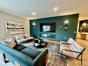 306 Bluestone Ct, Unit 114 in Maybrook, NY - Building Photo - Building Photo