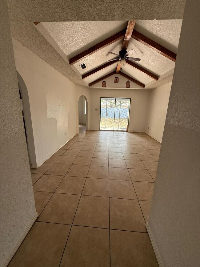 108 N Mina De Oro St in Mission, TX - Building Photo - Building Photo