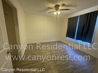 1604 Cedrow Dr photo'