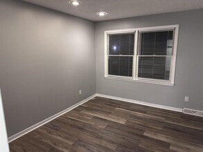 300 Car-Mol Dr in Johnson City, TN - Building Photo - Building Photo