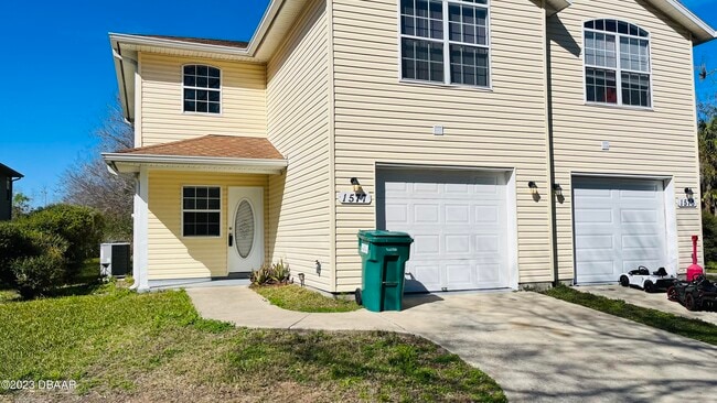 1577 Megan Bay Cir in Daytona Beach, FL - Building Photo - Building Photo