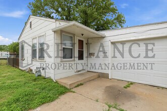 1718 Walker W St in Wichita, KS - Building Photo - Building Photo