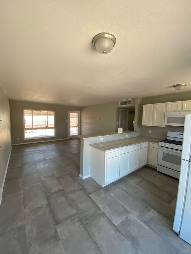 713 Grace St NE in Albuquerque, NM - Building Photo - Building Photo