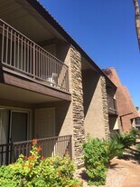 5000 Indian River Dr in Las Vegas, NV - Building Photo