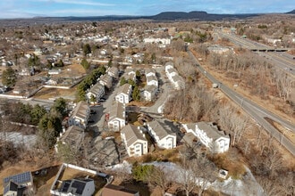 158 Paddock Ave in Meriden, CT - Building Photo - Building Photo