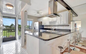 4070 Tivoli Ct in Greenacres, FL - Building Photo - Building Photo