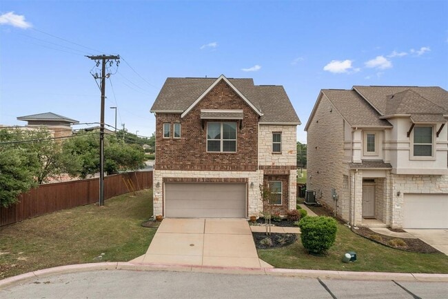 property at 2105 Town Centre Dr