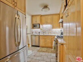9950 Durant Dr in Beverly Hills, CA - Building Photo - Building Photo