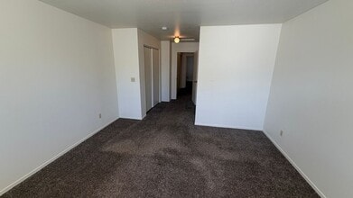 777 Wagon Dr in Gardnerville, NV - Building Photo - Building Photo