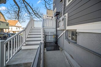 455 Broadway, Unit 2 in Somerville, MA - Building Photo - Building Photo