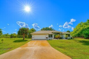4169 Library St in Port Charlotte, FL - Building Photo