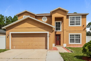 714 Pasteur Ln in Kissimmee, FL - Building Photo
