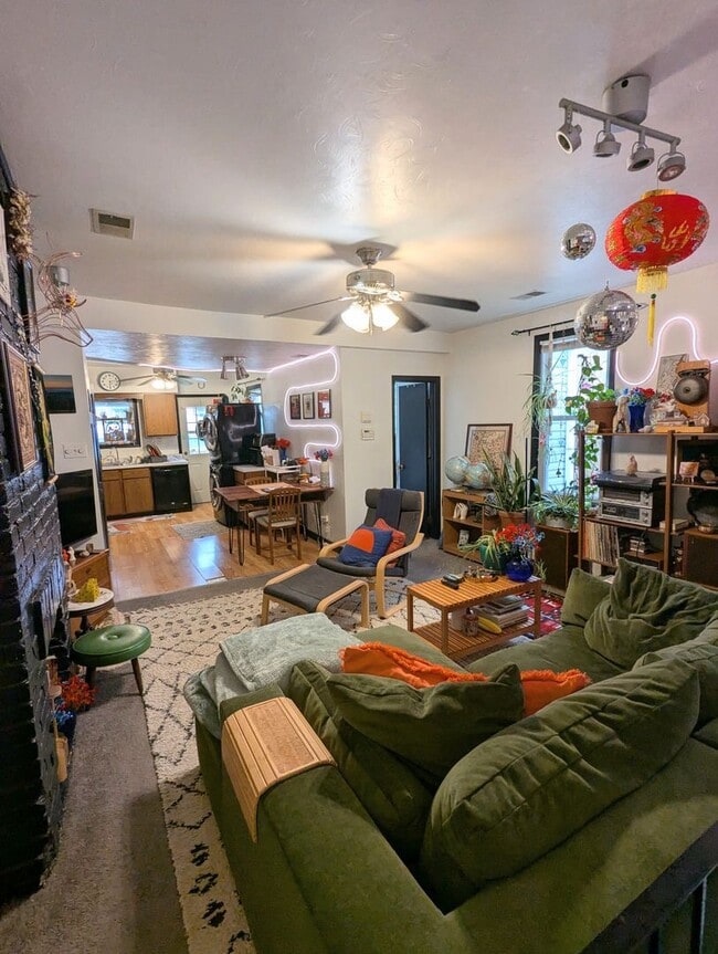 257 Edmond St in Pittsburgh, PA - Building Photo - Building Photo