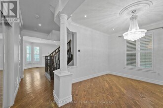 424 Tonelli Ln in Milton, ON - Building Photo - Building Photo