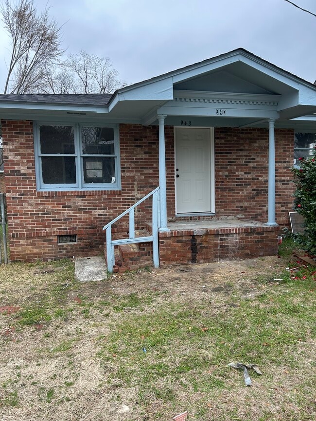 property at 943 Parks Ave