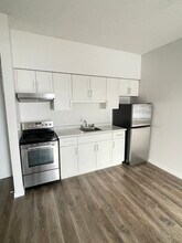 5 Wyndham St N in Guelph, ON - Building Photo - Building Photo