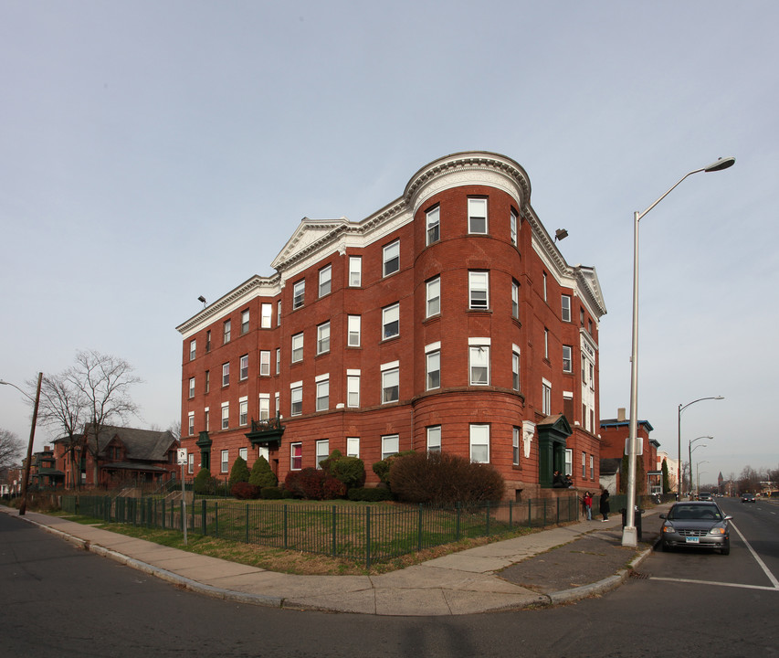 The Belden in Hartford, CT - Building Photo