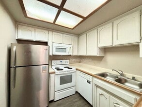 1702 Joseph Ct in Merced, CA - Building Photo - Building Photo