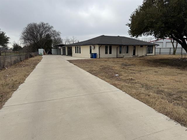 1100 Pierce Rd in Red Oak, TX - Building Photo