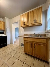 105 W Rundell St in Pontiac, MI - Building Photo - Building Photo