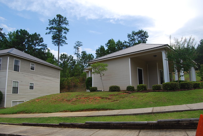 Ridge Chase in Thomasville, AL - Foto de edificio - Building Photo