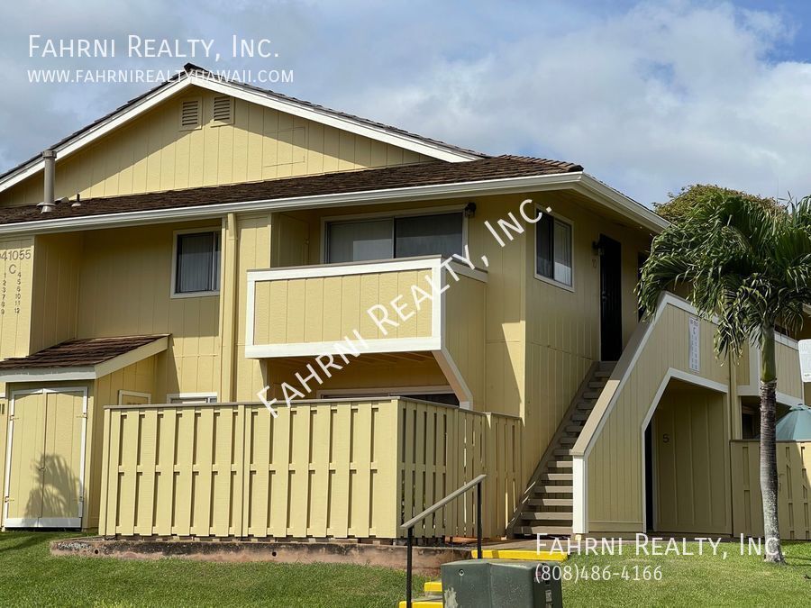 94-1055-1055 Kaukahi Pl in Waipahu, HI - Building Photo