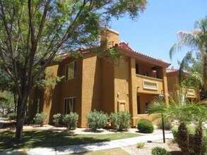 2929 W Yorkshire Dr in Phoenix, AZ - Building Photo - Building Photo