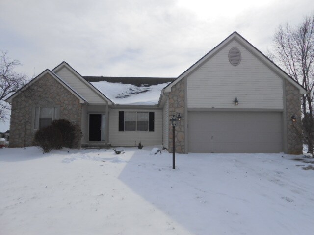 8947 Creek View St in Canal Winchester, OH - Building Photo