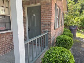 2924 Henry St in Augusta, GA - Building Photo