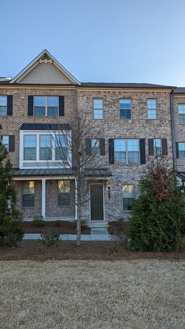 property at 2182 Talmai Dr