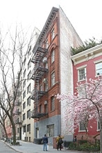 45 Morton St in New York, NY - Building Photo - Primary Photo