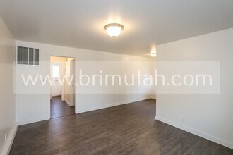 5 W 300 N in Salt Lake City, UT - Foto de edificio - Building Photo