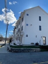 150-152 W Main St in Millbury, MA - Building Photo - Building Photo