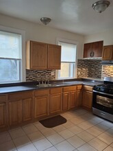 104 N Munn Ave, Unit 1 in Newark, NJ - Foto de edificio - Building Photo