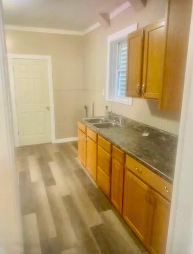 362 9th St, Unit 1st Floor