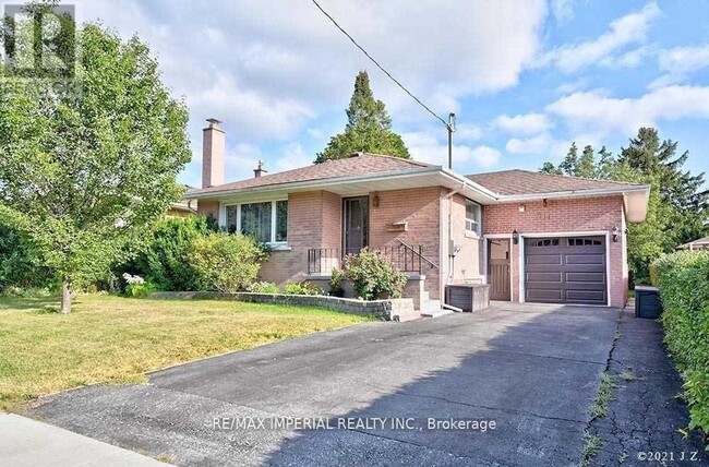 property at 711 Gilbert St W