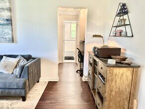 2021 Key Blvd, Unit 12617 in Arlington, VA - Foto de edificio - Building Photo